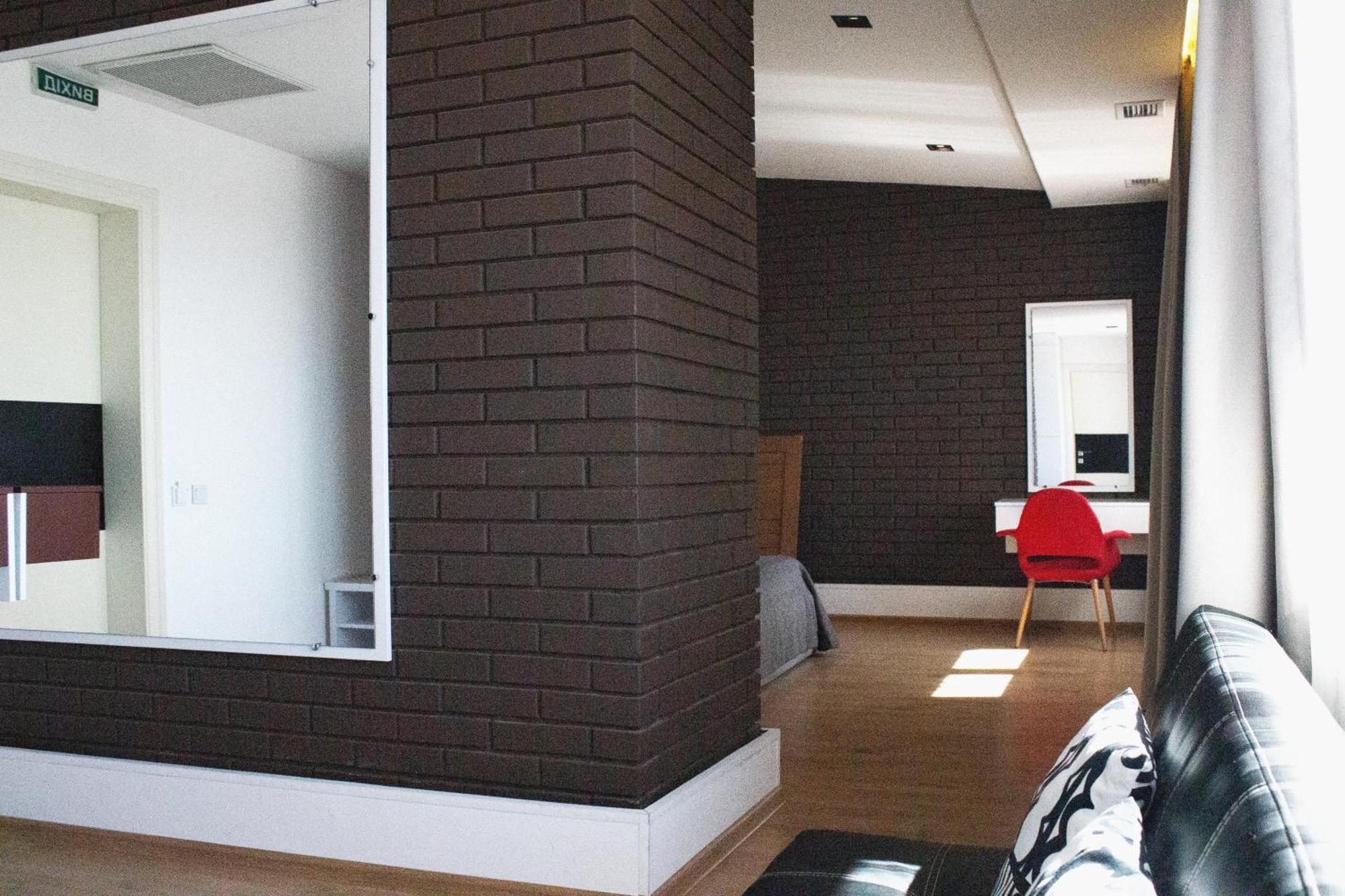 Amsterdam Lviv Apartments ภายนอก รูปภาพ