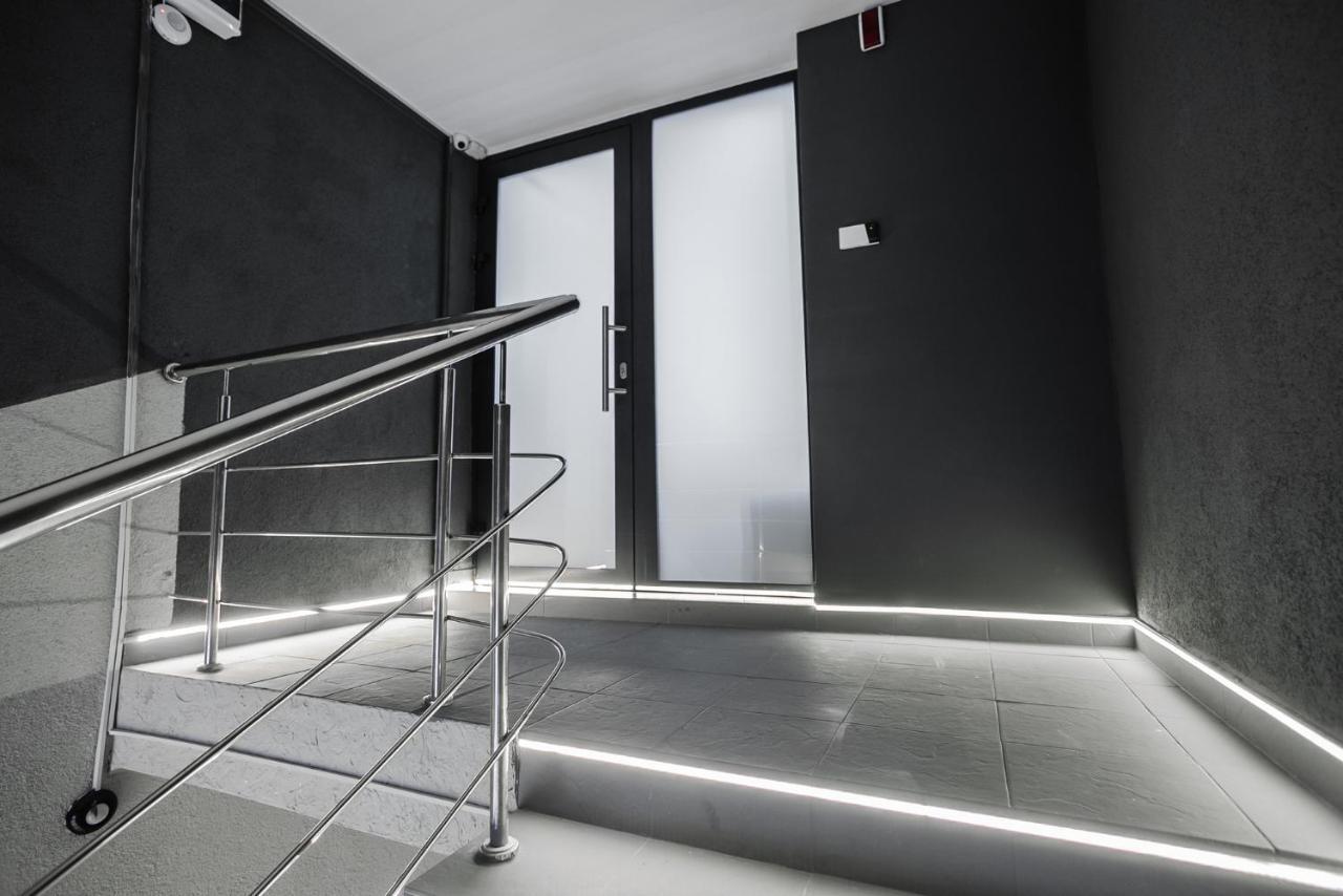 Amsterdam Lviv Apartments ภายนอก รูปภาพ