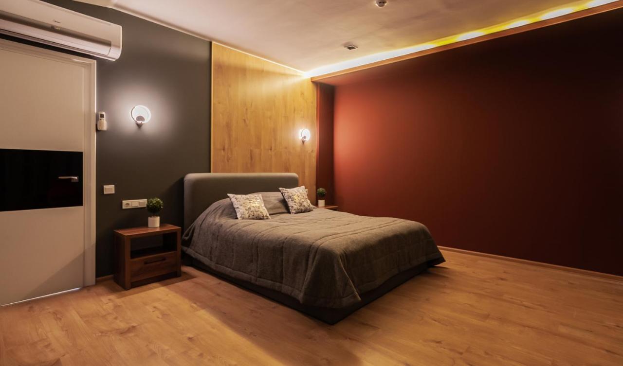 Amsterdam Lviv Apartments ภายนอก รูปภาพ