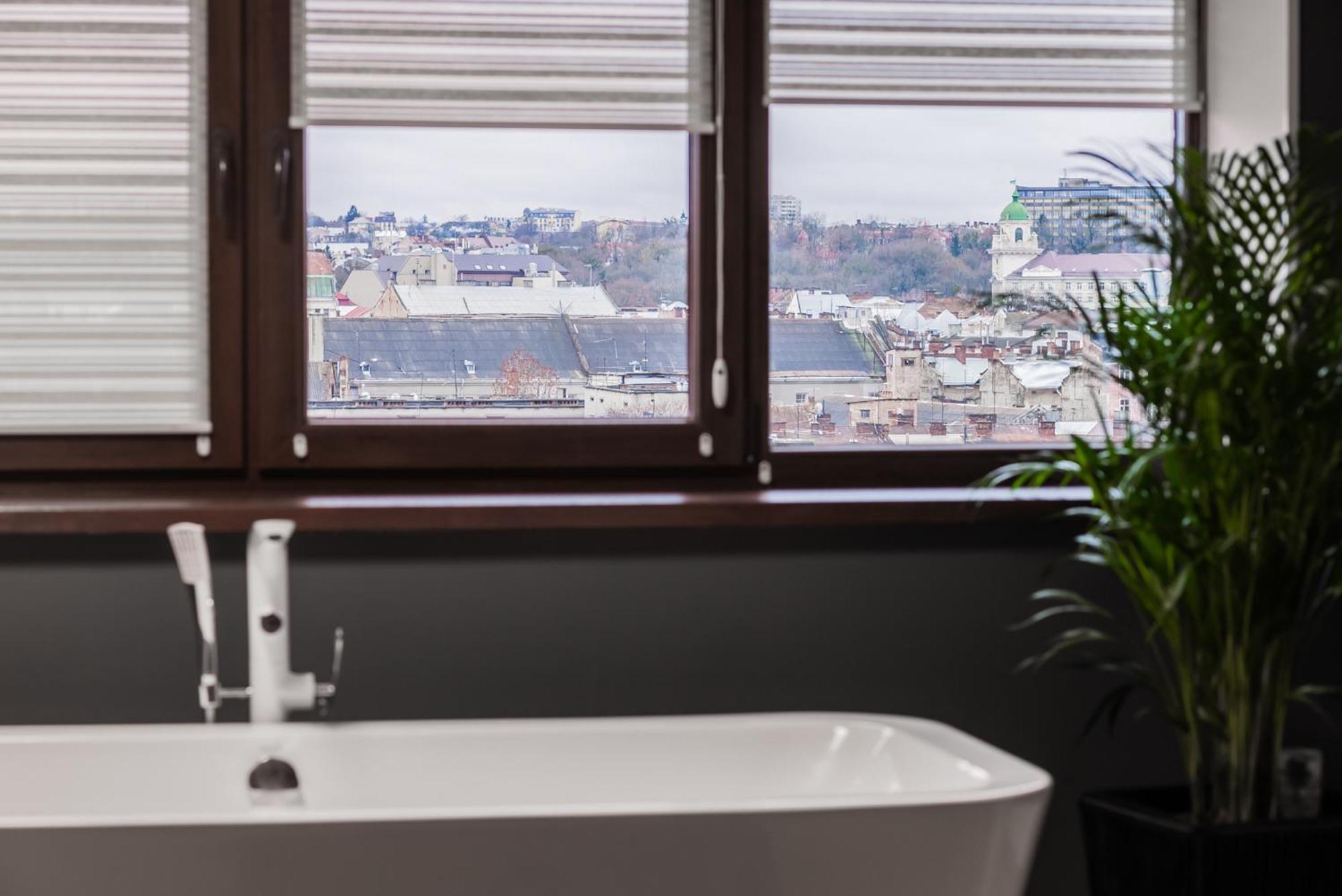 Amsterdam Lviv Apartments ภายนอก รูปภาพ