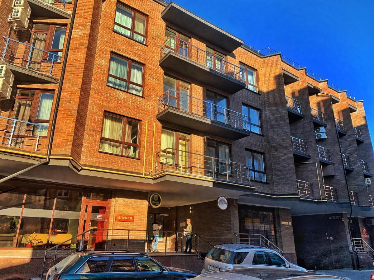 Amsterdam Lviv Apartments ภายนอก รูปภาพ
